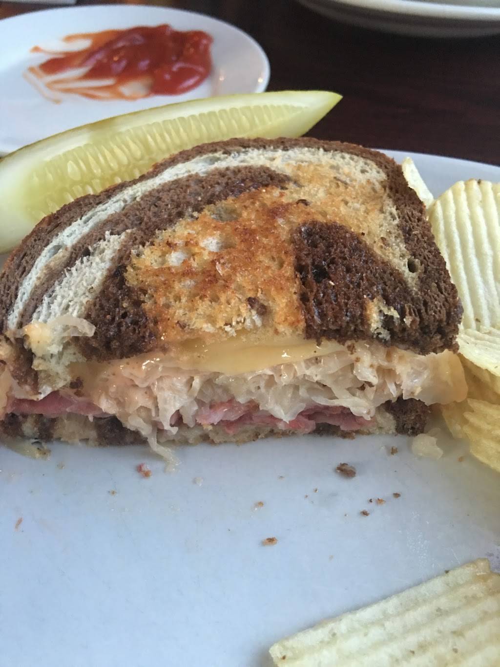 The Rusty Hammer | restaurant | 49 Pleasant St, Portsmouth, NH 03801, USA | 6033196981 OR +1 603-319-6981