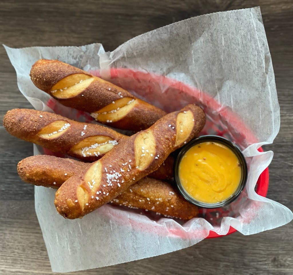 Moxies Pizza | restaurant | 1329 N Carpenter Rd, Brunswick, OH 44212, USA | 3302953855 OR +1 330-295-3855