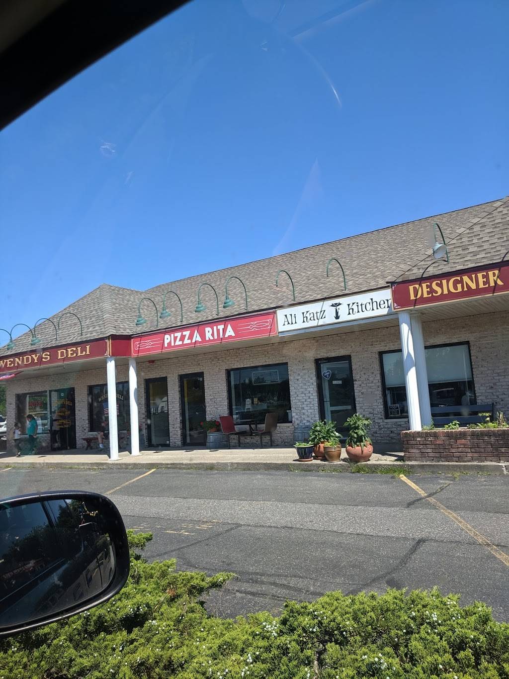 Pizza Rita | restaurant | 55 County Rd 48, Mattituck, NY 11952, USA | 6313155557 OR +1 631-315-5557