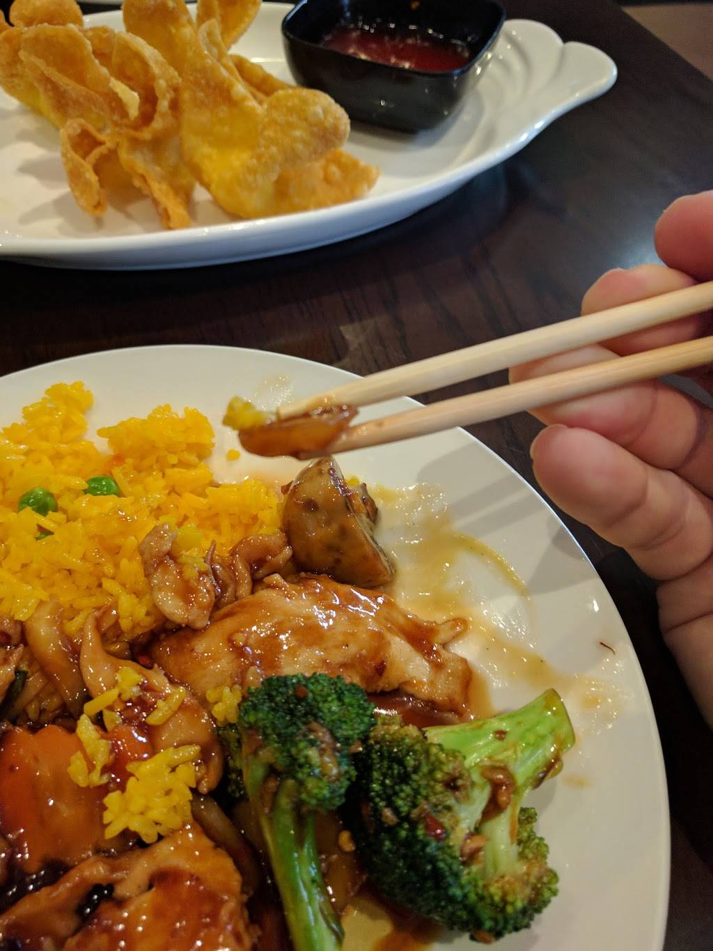 Happy Panda | restaurant | 117 Towne Center Dr, Lexington, KY 40511, USA | 8593889999 OR +1 859-388-9999