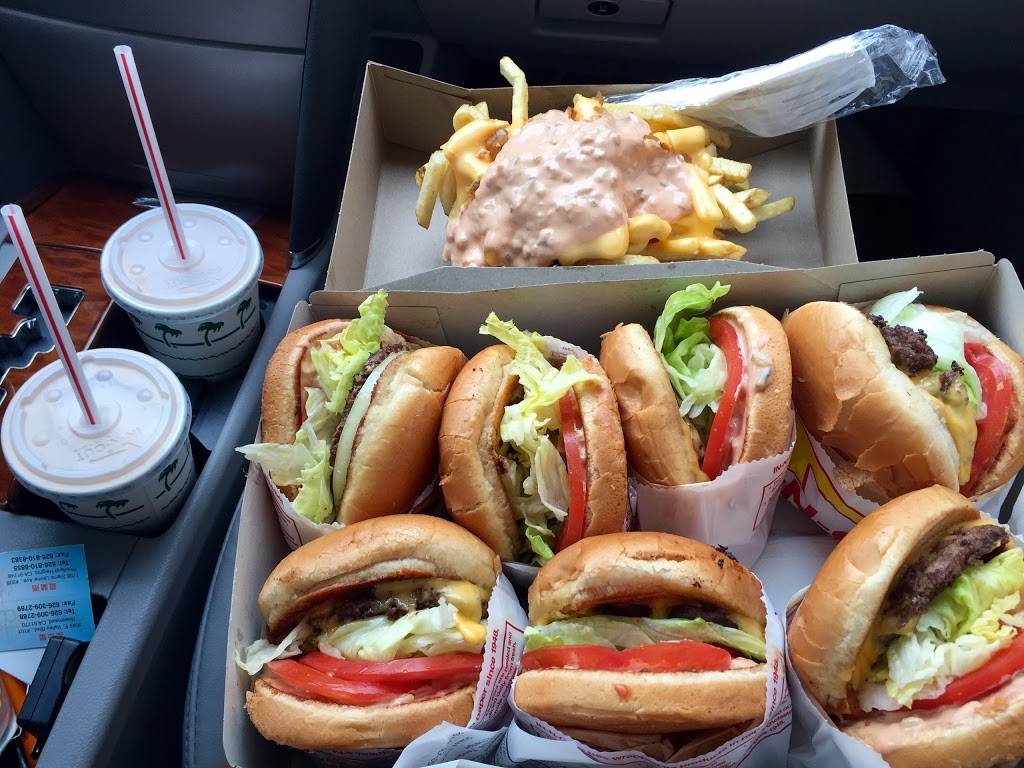In-N-Out Burger | restaurant | 420 N Santa Anita Ave, Arcadia, CA 91006, USA | 8007861000 OR +1 800-786-1000