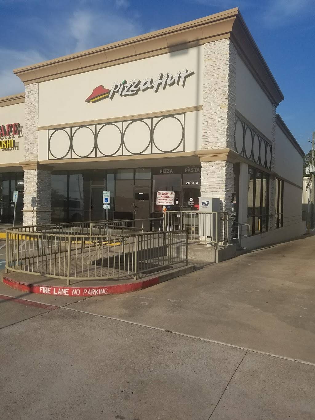 Pizza Hut | restaurant | 24914 Kuykendahl Rd, Spring, TX 77389, USA | 2813518246 OR +1 281-351-8246