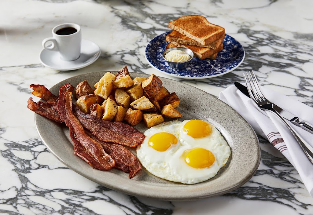 Cafe Americano Ocean Drive | restaurant | 1144 Ocean Dr, Miami Beach, FL 33139, USA | 7867303549 OR +1 786-730-3549