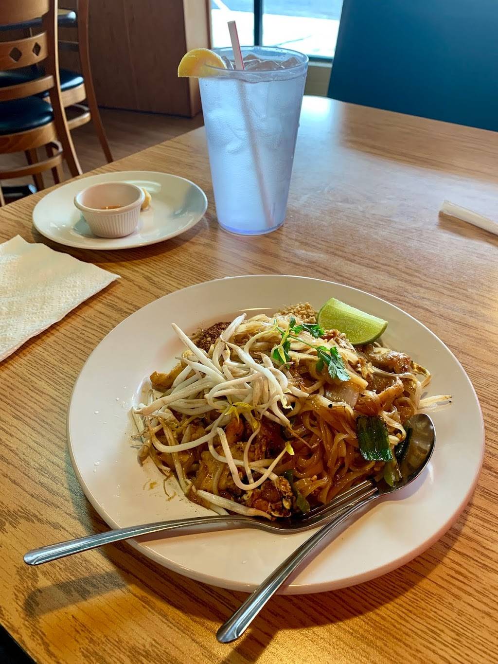 Pho Lao | restaurant | 3115 San Mateo Blvd NE, Albuquerque, NM 87110, USA | 5058812326 OR +1 505-881-2326