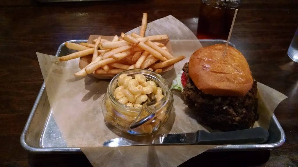 CRAFTY BURGR n Tap | restaurant | 21726 Catawba Ave B, Cornelius, NC 28031, USA | 7048977320 OR +1 704-897-7320