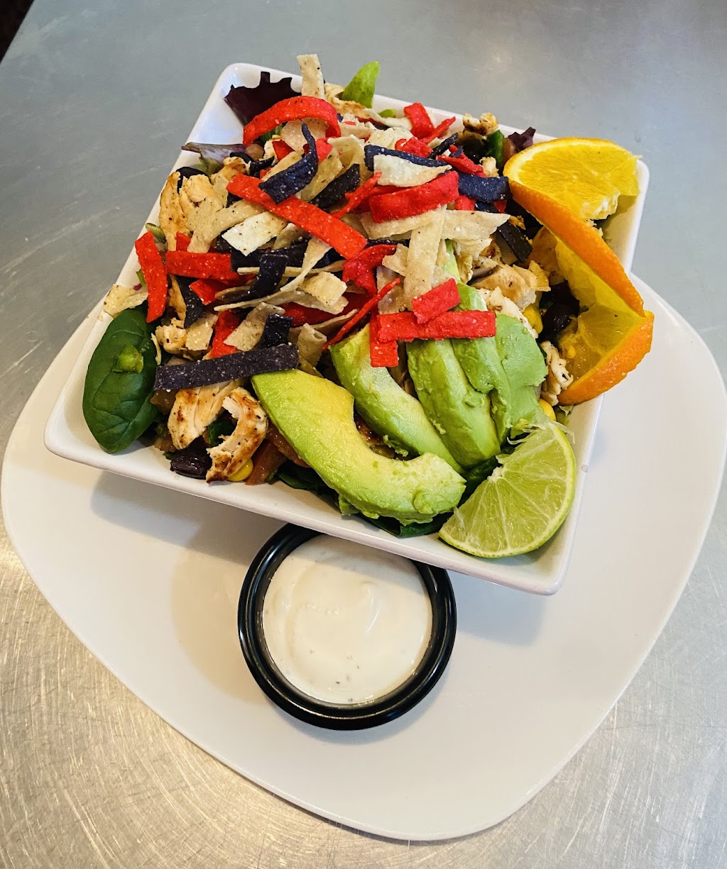 La Plaza | restaurant | 29 N Pinal Ave, Superior, AZ 85173, USA | 5206891944 OR +1 520-689-1944