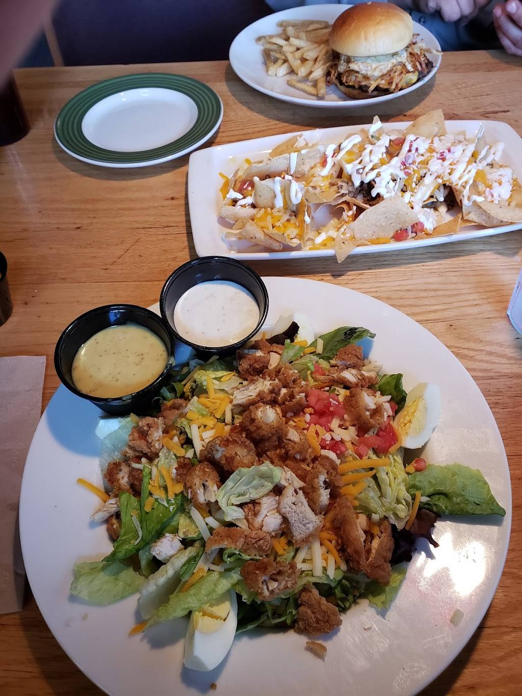 Applebees Grill + Bar | restaurant | 3320 W Broadway Blvd, Sedalia, MO 65301, USA | 6608279910 OR +1 660-827-9910