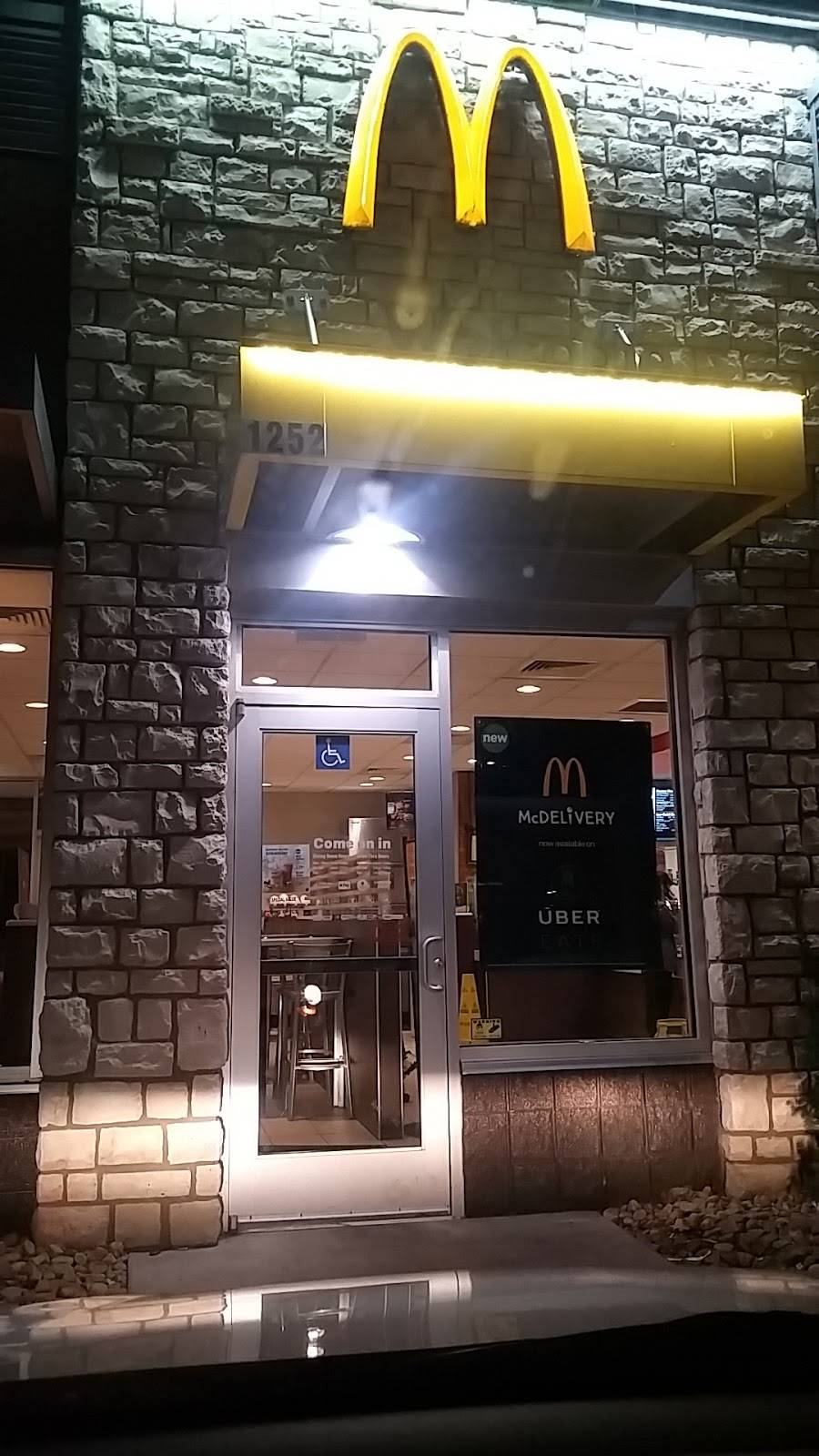 McDonalds | cafe | 1252 Robinson Rd, Old Hickory, TN 37138, USA | 6153573622 OR +1 615-357-3622