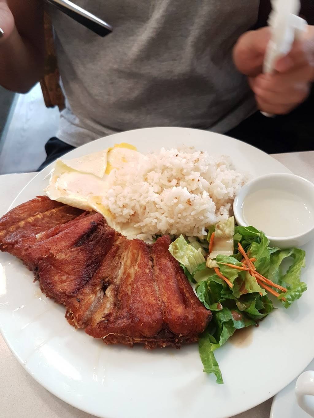 Ritz Restaurant | restaurant | 310 Donlands Ave, East York, ON M4J 3R9, Canada | 4164214696 OR +1 416-421-4696