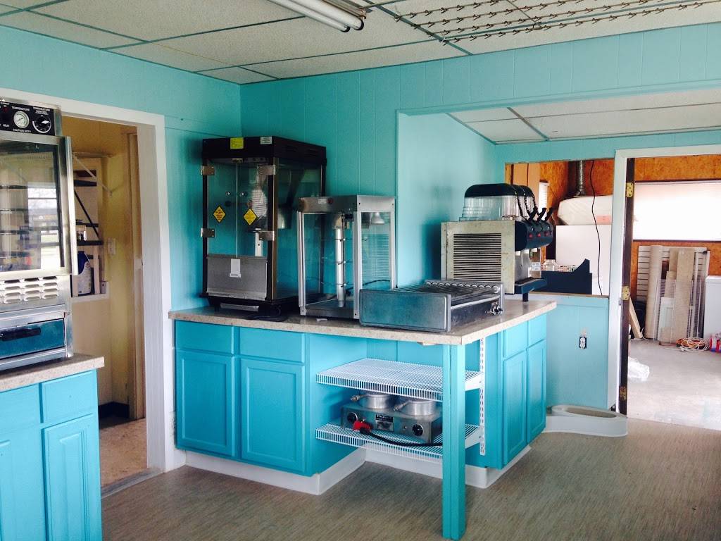 The Merrimac Scoop | restaurant | N2499 WI-188, Lodi, WI 53555, USA | 6086226799 OR +1 608-622-6799