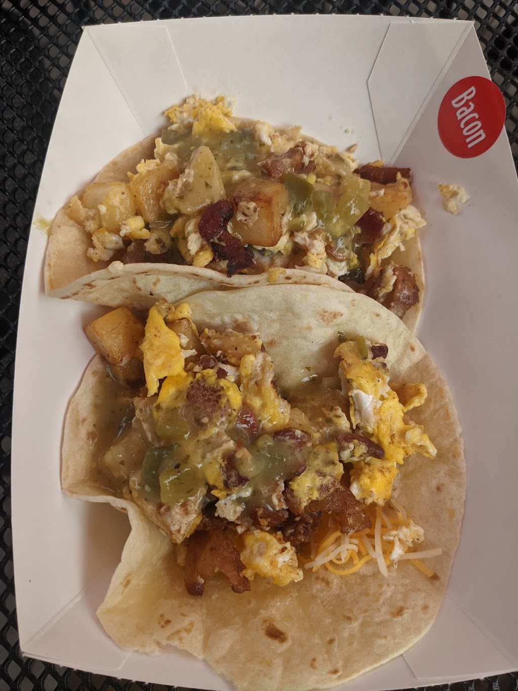 Fuzzys Taco Shop Taqueria | restaurant | 701 N Washington Ave Ste #125, Minneapolis, MN 55401, USA | 6122081547 OR +1 612-208-1547