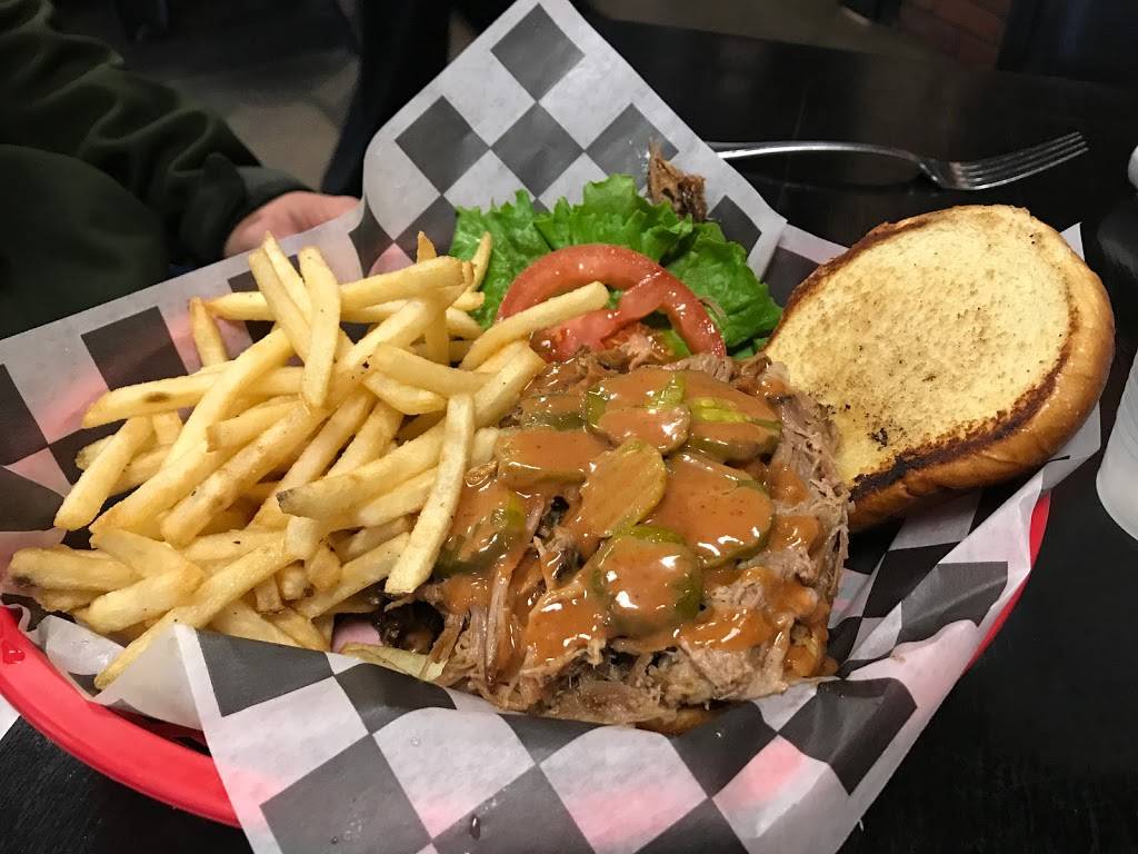 Rhythm And Q | restaurant | 1721 Forest Hills Blvd, Bella Vista, AR 72715, USA | 4792686858 OR +1 479-268-6858