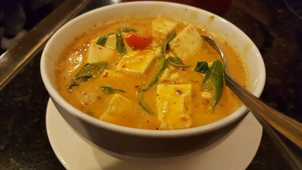 Bai Plu Thai & Sushi Bar | restaurant | 2119 N Bellflower Blvd, Long Beach, CA 90815, USA | 5623432651 OR +1 562-343-2651