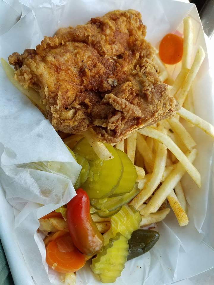 Henderson Chicken | restaurant | 1486 N Hampton Rd, DeSoto, TX 75115, USA | 2144556314 OR +1 214-455-6314