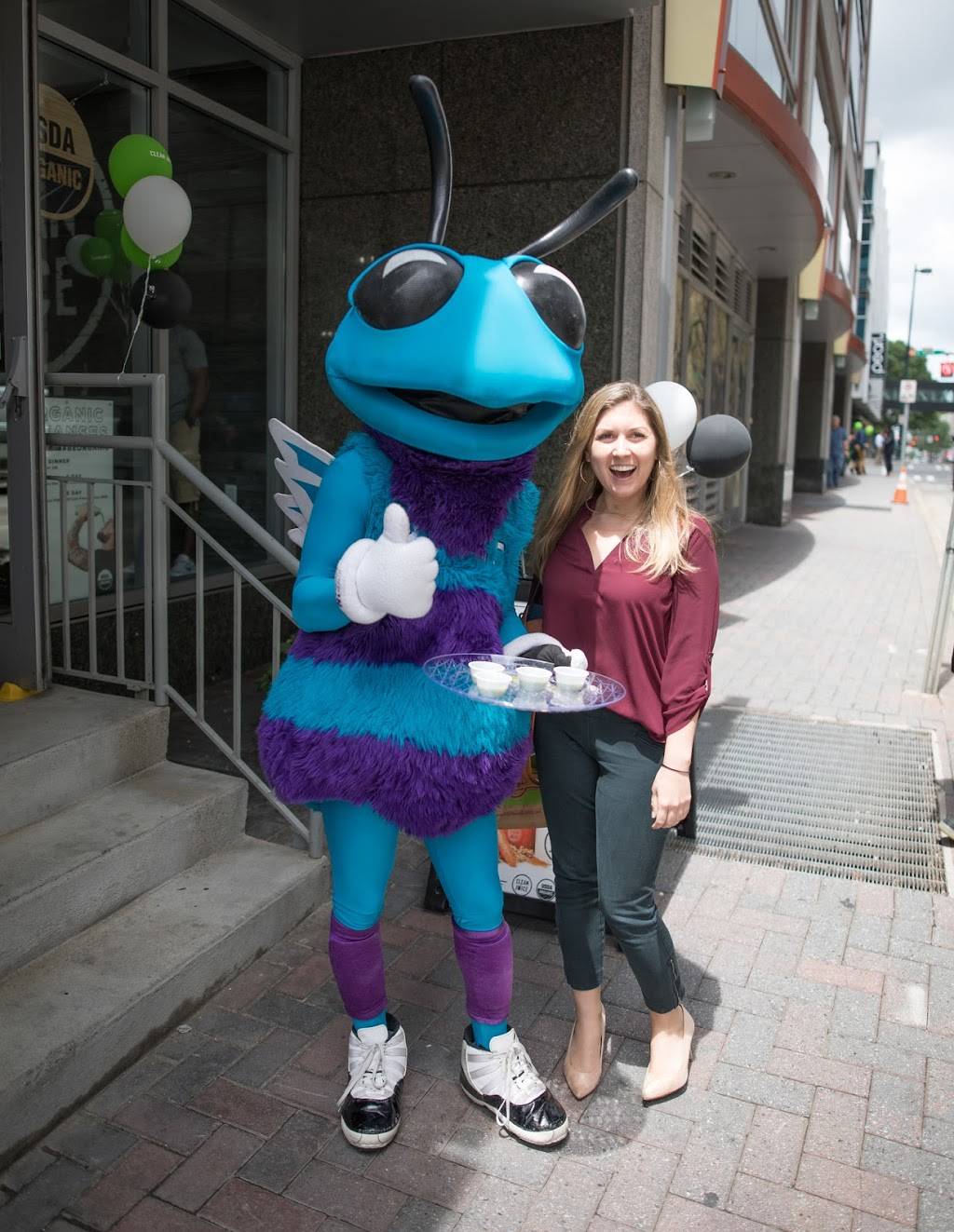 Clean Juice | restaurant | 201 S Tryon St Suite 120-B, Charlotte, NC 28202, USA | 9803550388 OR +1 980-355-0388