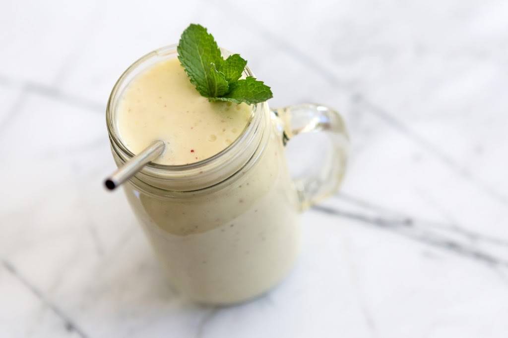 Lacuna Juice And Yoga | restaurant | 2590 Lawrence St, Denver, CO 80205, USA | 7208995644 OR +1 720-899-5644