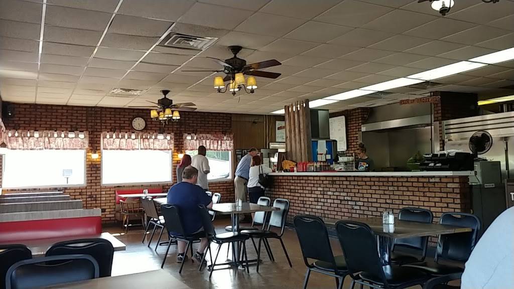 Big Johns Bar-B-Q | restaurant | 423 E Main St, Hohenwald, TN 38462, USA | 9317962244 OR +1 931-796-2244