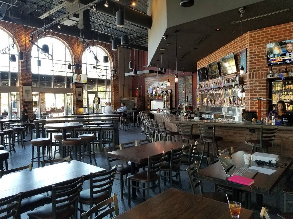 World of Beer | restaurant | 1310 Westover Terrace, Greensboro, NC 27408, USA | 3368970031 OR +1 336-897-0031