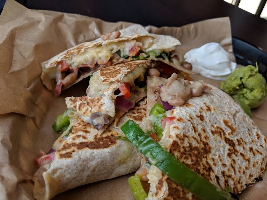 QDOBA Mexican Eats | restaurant | 3945 Baldwin Rd, Auburn Hills, MI 48326, USA | 2484511421 OR +1 248-451-1421