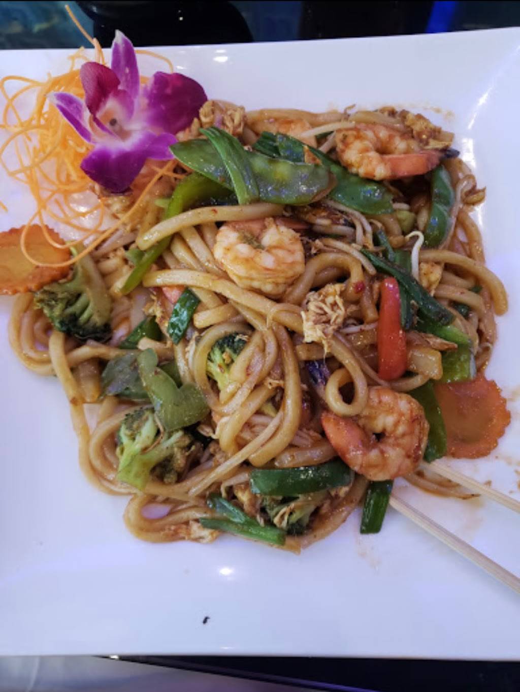 Mizu Sushi&Thai | restaurant | 5979 Pine Ridge Rd, Naples, FL 34119, USA | 2392978888 OR +1 239-297-8888