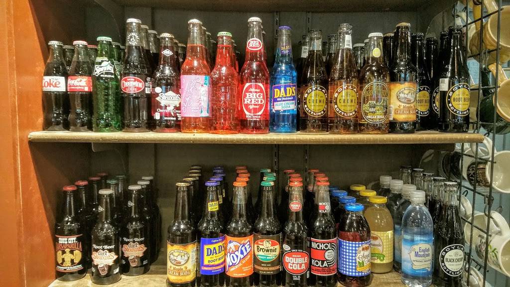 Cracker Barrel Old Country Store | restaurant | 1960 NW 150th Ave, Pembroke Pines, FL 33028, USA | 9547044020 OR +1 954-704-4020