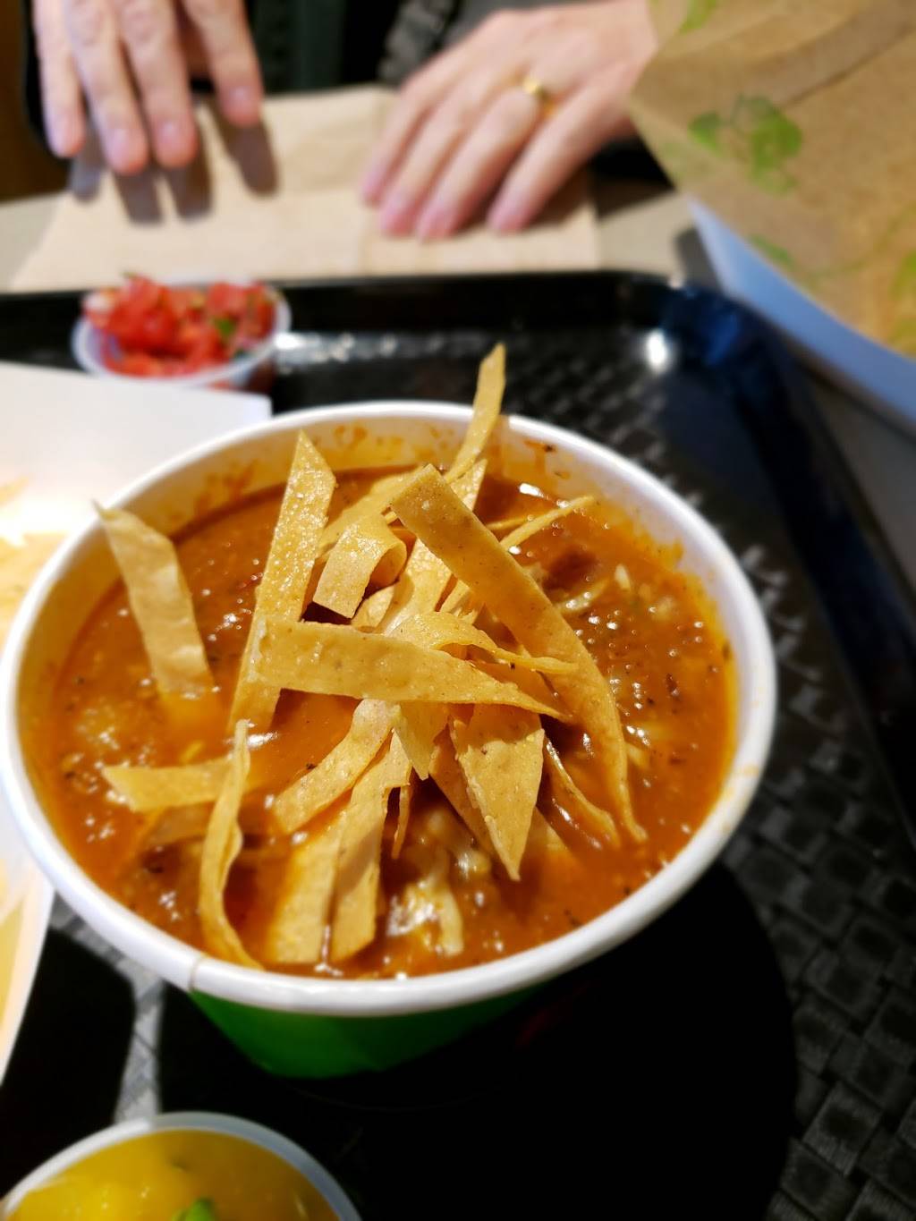 Baja Fresh Mexican Grill | restaurant | 4979 W Ray Rd #2, Chandler, AZ 85226, USA | 4807050192 OR +1 480-705-0192