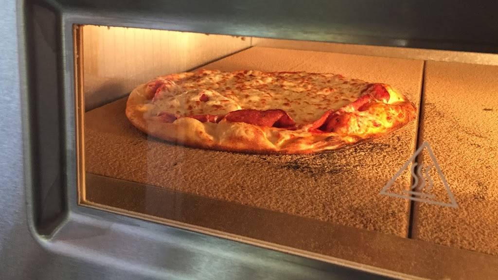 Restaurant Le Pavillon | restaurant | 811 Rue Principale, Saint-Donat-de-Montcalm, QC J0T 2C0, Canada | 8194190261 OR +1 819-419-0261