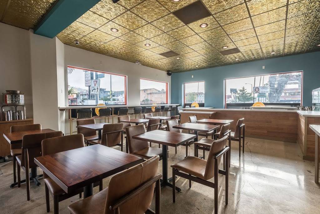 Friends & Family | restaurant | 5150 Hollywood Blvd, Los Angeles, CA 90027, USA | 3236682000 OR +1 323-668-2000