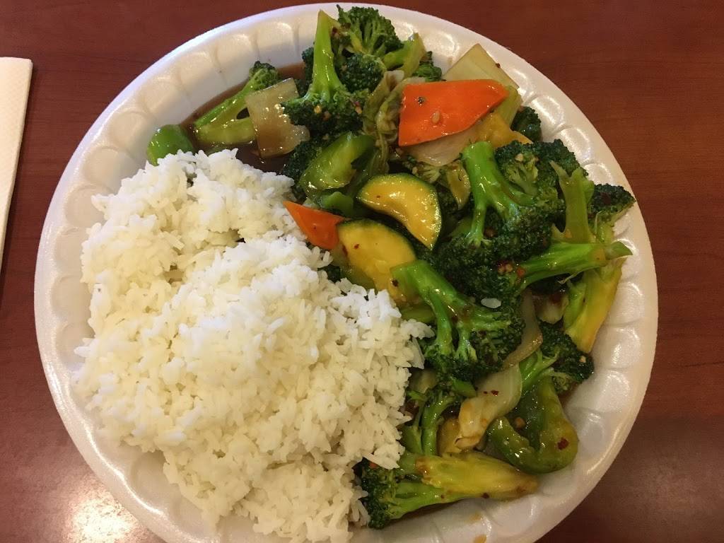 Golden Egg Roll | restaurant | 3320 S Priest Dr, Tempe, AZ 85282, USA | 4809219929 OR +1 480-921-9929