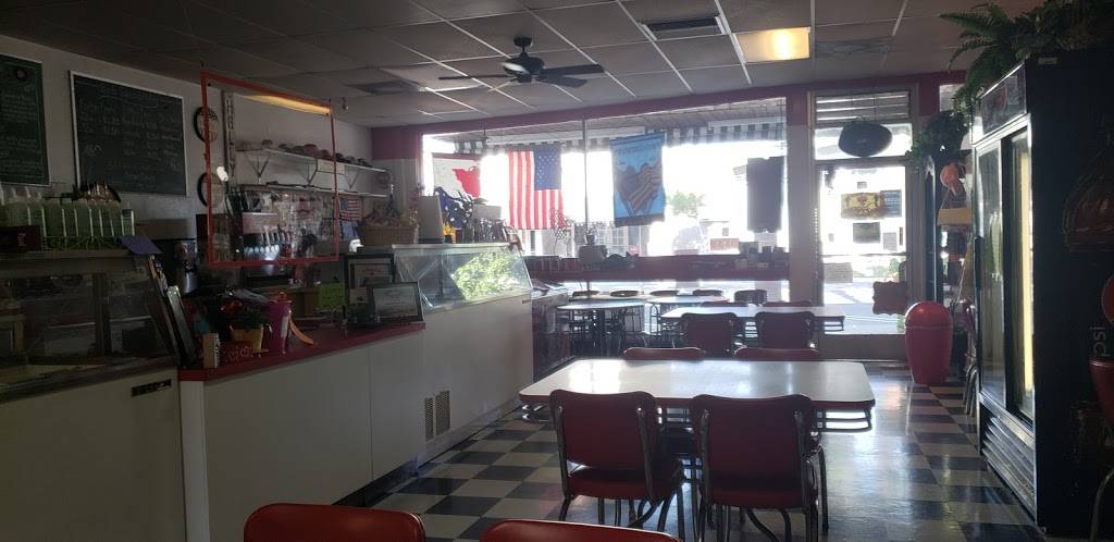 Scoops, Soups, & More | restaurant | 433 Pollasky Ave, Clovis, CA 93612, USA | 5592999606 OR +1 559-299-9606