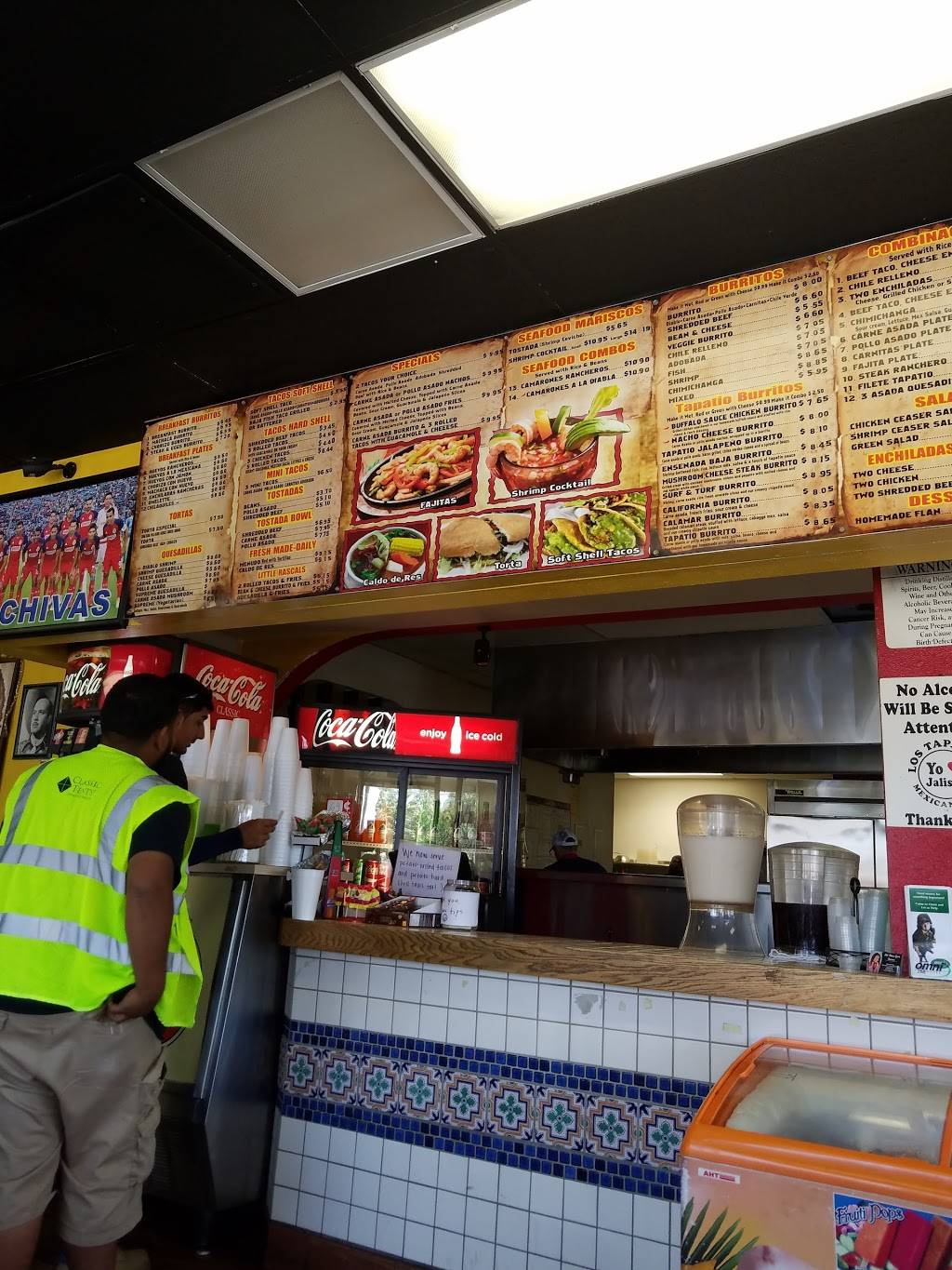 Los Tapatios Mexican Food | restaurant | 2860 Main St J, San Diego, CA 92113, USA | 6192393500 OR +1 619-239-3500