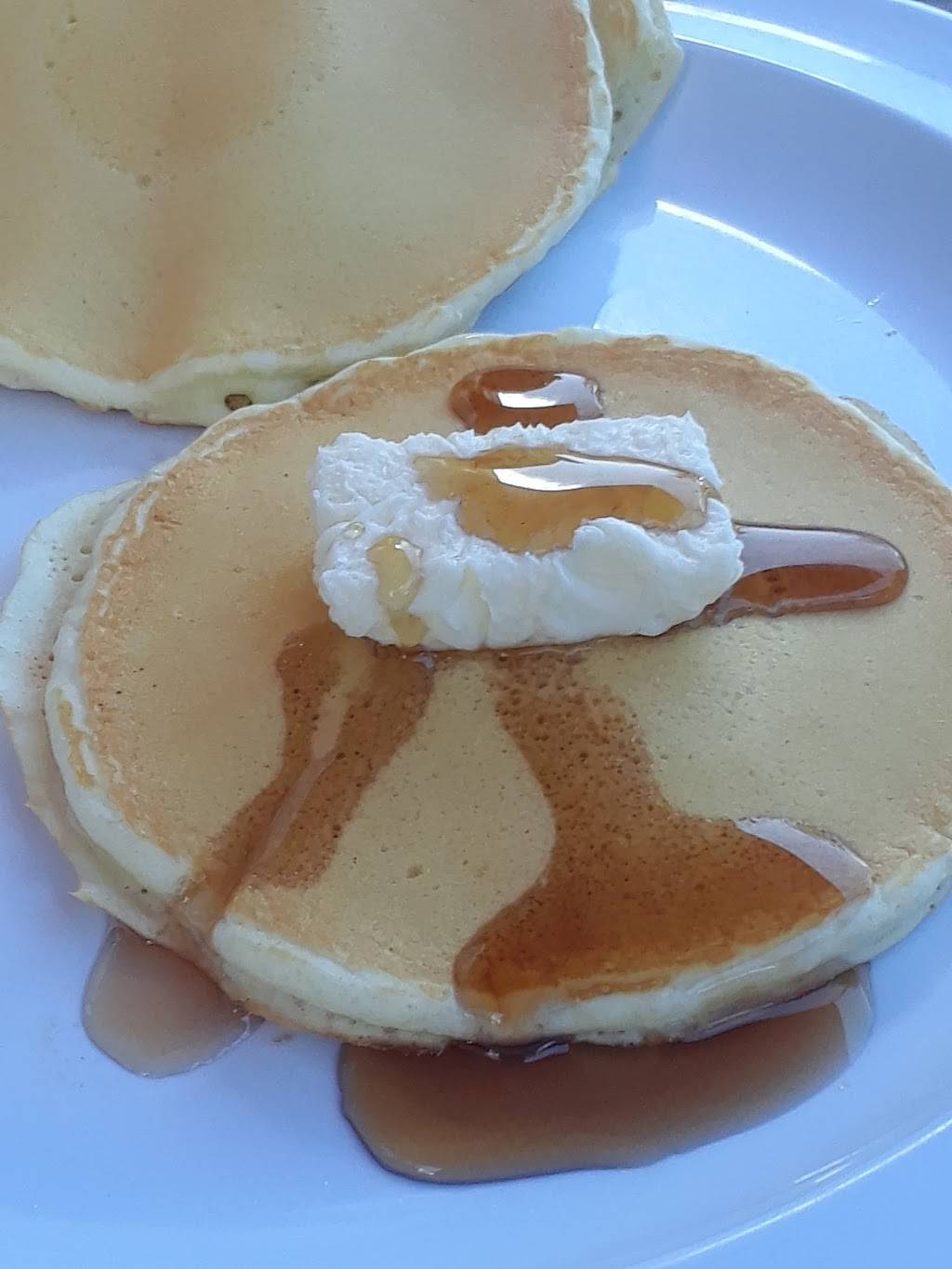 Blue Moon | restaurant | 4650 Donald Ross Rd, Palm Beach Gardens, FL 33418, USA | 5614293001 OR +1 561-429-3001