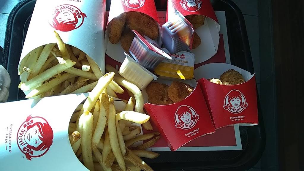 Wendys | restaurant | 10015 Farm to Market 1960 Bypass, Humble, TX 77338, USA | 2816774697 OR +1 281-677-4697