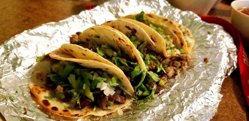 Tacos Aka | restaurant | 121 N, 121 Chapote St, Rio Grande City, TX 78582, USA | 9564872782 OR +1 956-487-2782