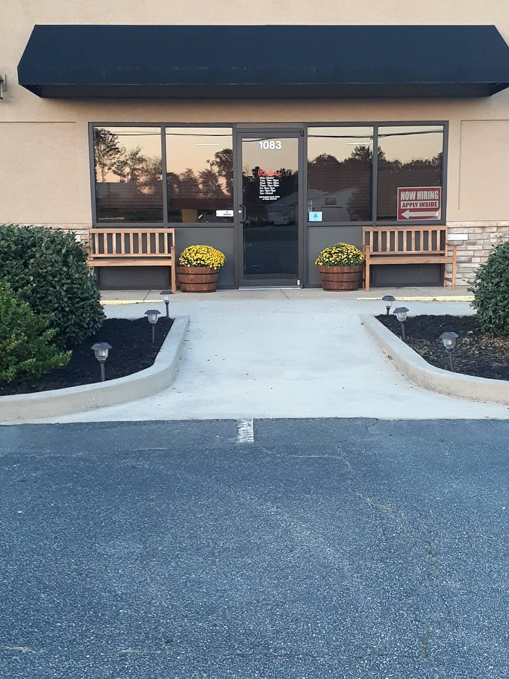 Reubens Food, Sports, Spirits & Catering(Parkway) | restaurant | 1083 S Batesville Rd, Greer, SC 29650, USA | 8644699636 OR +1 864-469-9636