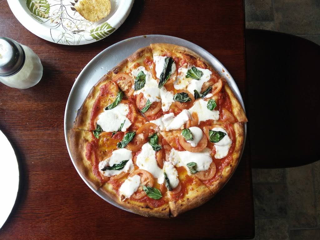 All American Woodfired Pizza | restaurant | 489 Main St Suite 400, Springvale, ME 04083, USA | 2073243242 OR +1 207-324-3242