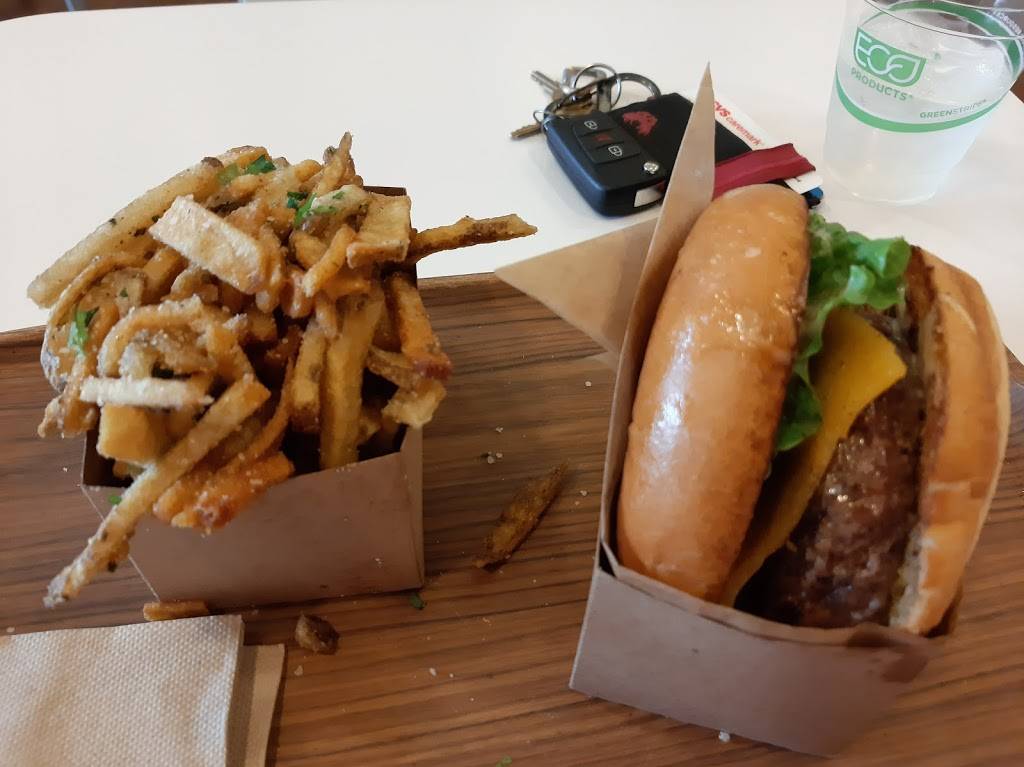 Larkburger Boulder | restaurant | 2525 Arapahoe Avenue unit H2B, Boulder, CO 80302, USA | 3034441487 OR +1 303-444-1487