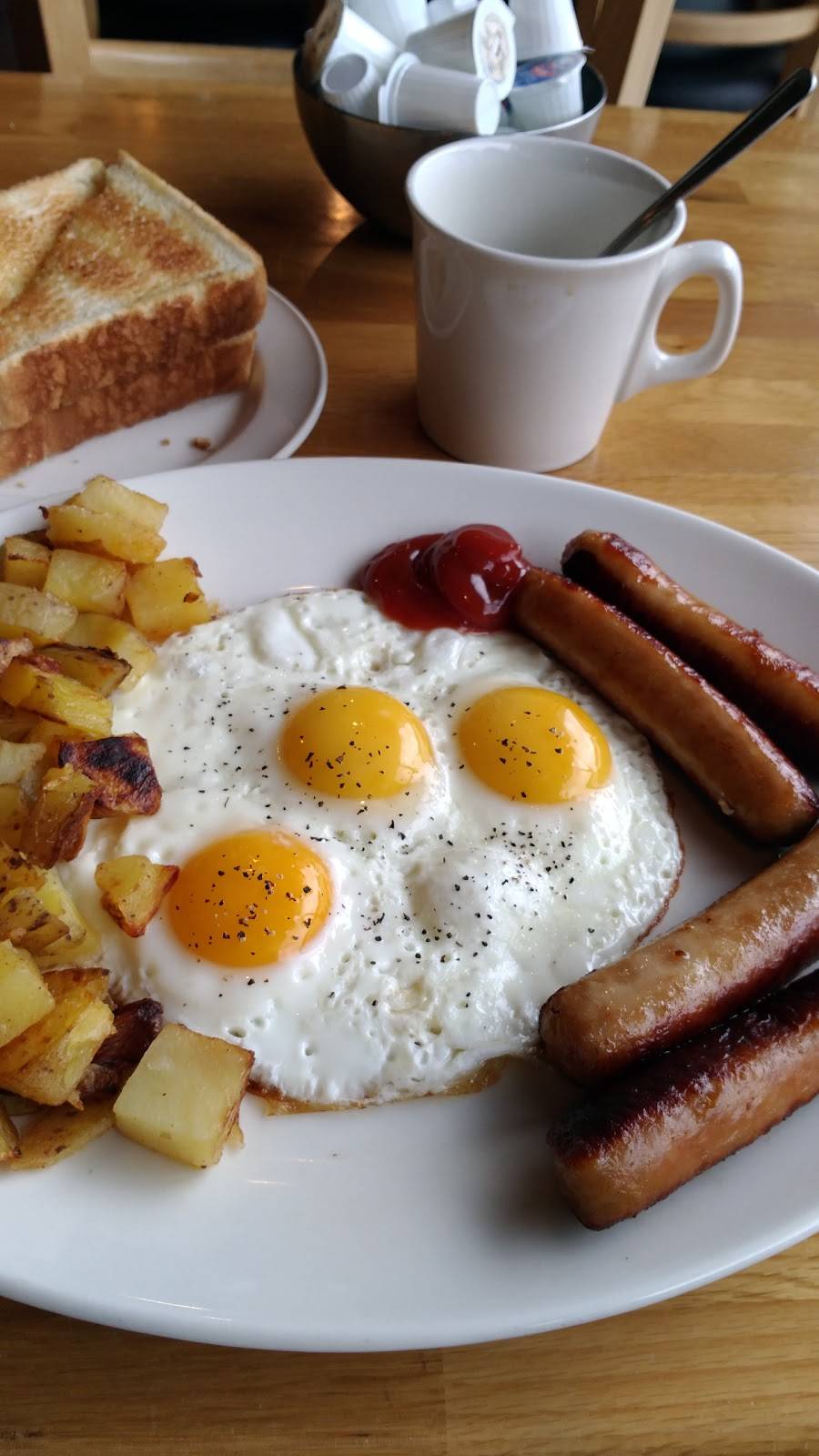 Sunset Grill | restaurant | 60 Resolution Dr, Brampton, ON L6W 0A7, Canada | 9054528945 OR +1 905-452-8945