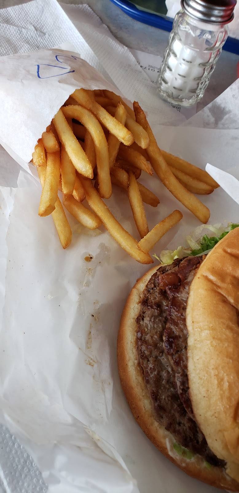 Arnolds Old Fashioned Hamburgers | restaurant | 4253 Southwest Blvd, Tulsa, OK 74107, USA | 9184454633 OR +1 918-445-4633