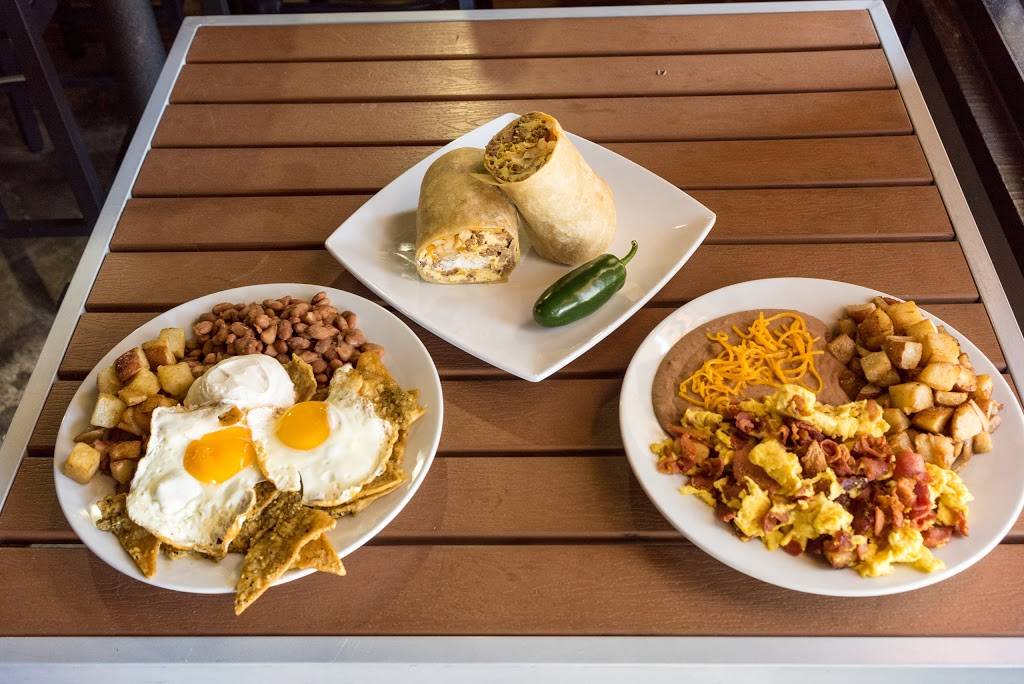 Primos Mexican Food & Cantina | restaurant | 7770 Regents Rd #109, San Diego, CA 92122, USA | 8586380003 OR +1 858-638-0003