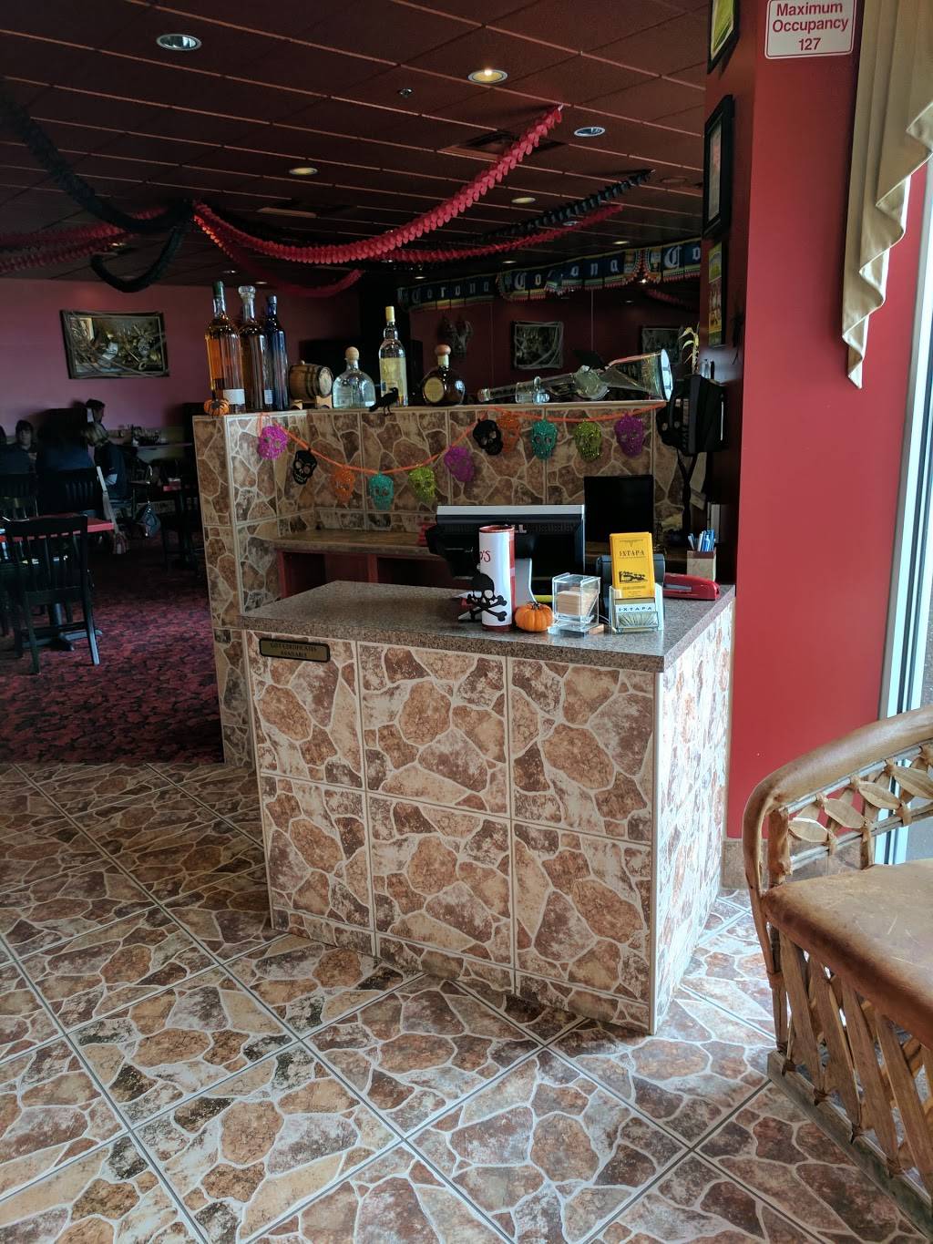 Ixtapa Family Mexican Restaurant | restaurant | 5031 168th St SW #140, Lynnwood, WA 98037, USA | 4257424300 OR +1 425-742-4300