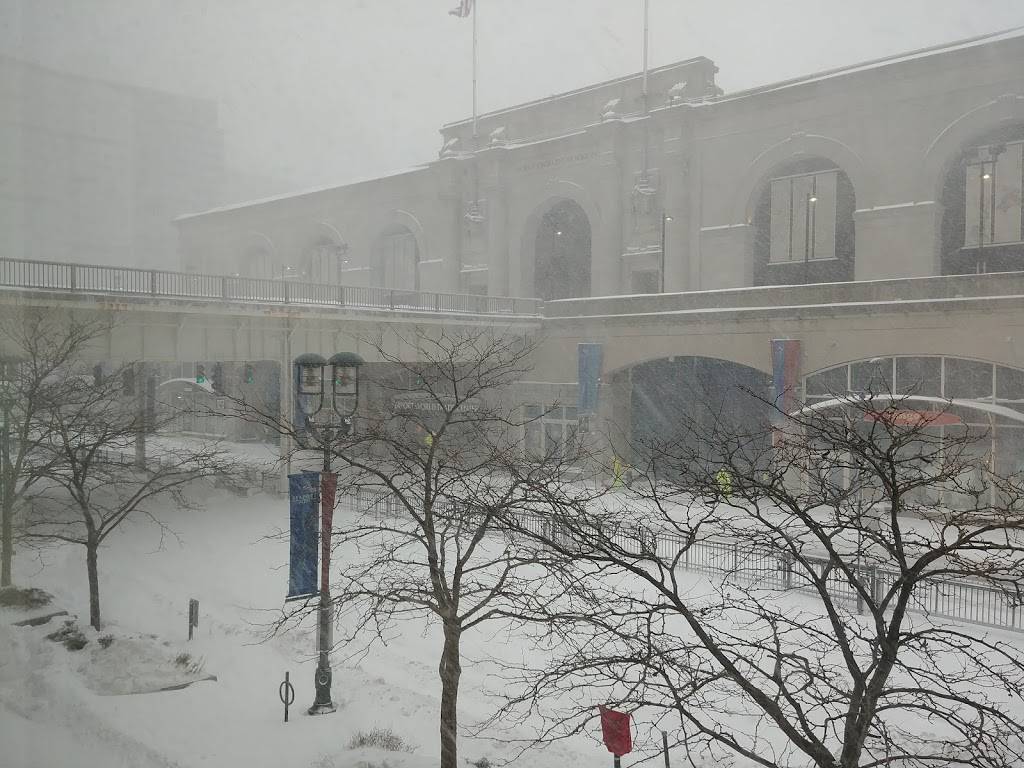 Aura | restaurant | 1 Seaport Ln, Boston, MA 02210, USA | 6173854300 OR +1 617-385-4300