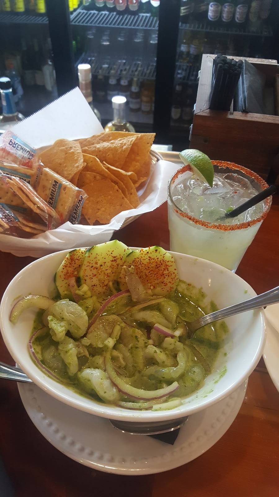 Serranos Street Tacos & Bar | restaurant | 624 E St, San Diego, CA 92101, USA | 6197951930 OR +1 619-795-1930