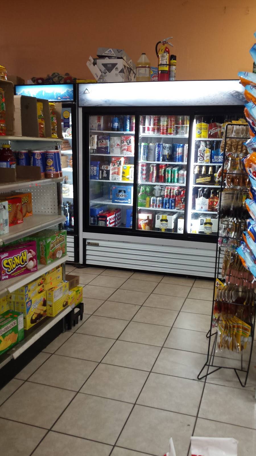 La Azteca Taqueria & Market | restaurant | 452 TN-46, Dickson, TN 37055, USA | 6153757242 OR +1 615-375-7242