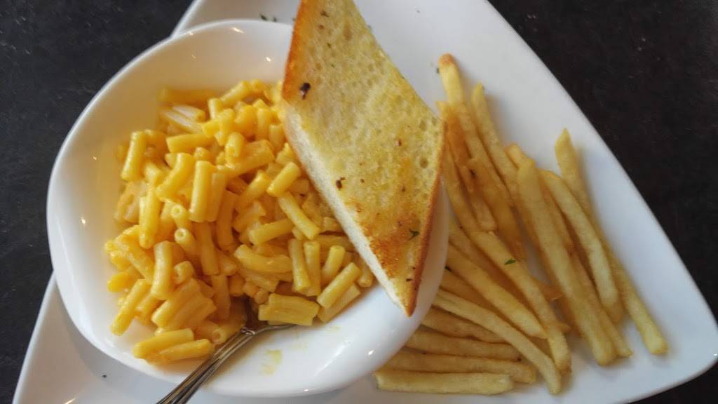 Finns Fish House | restaurant | 227 Broadway St, Seaside, OR 97138, USA | 5037388330 OR +1 503-738-8330