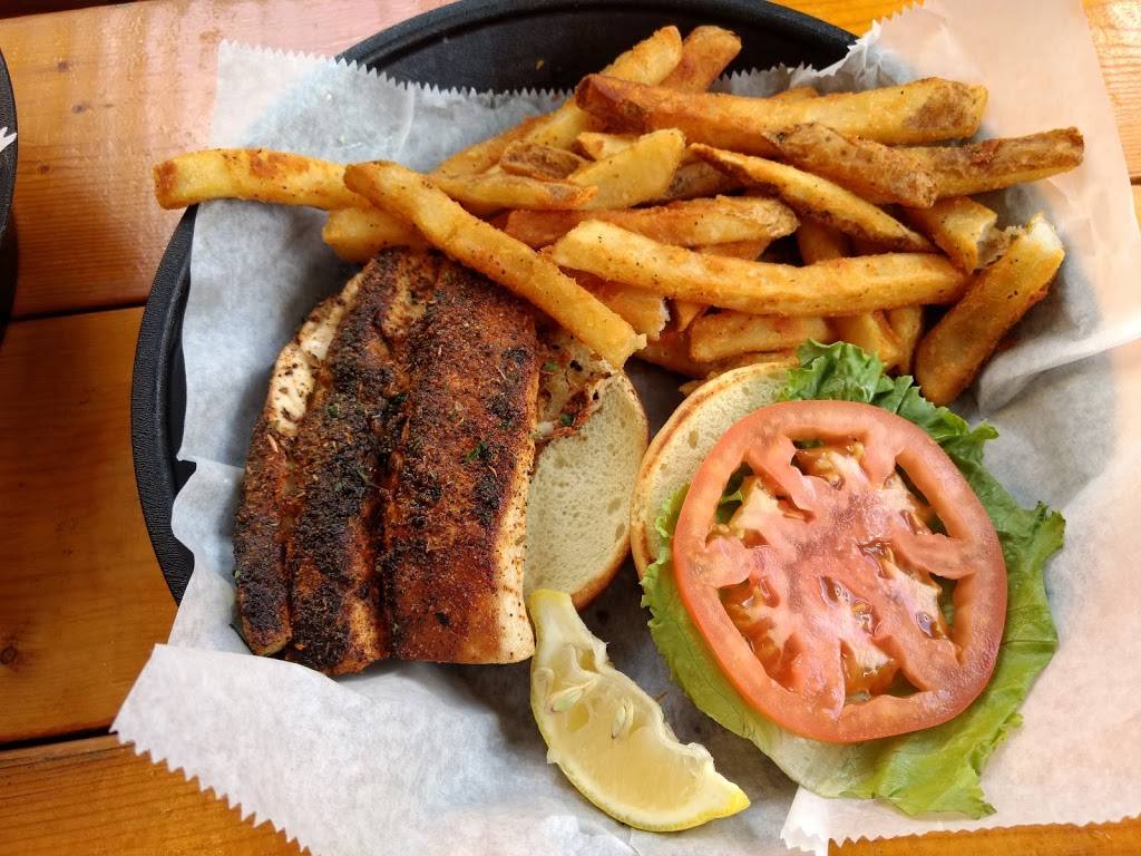 Crabbys Beachwalk Bar & Grill | restaurant | 333 S Gulfview Blvd, Clearwater, FL 33767, USA | 7276082065 OR +1 727-608-2065