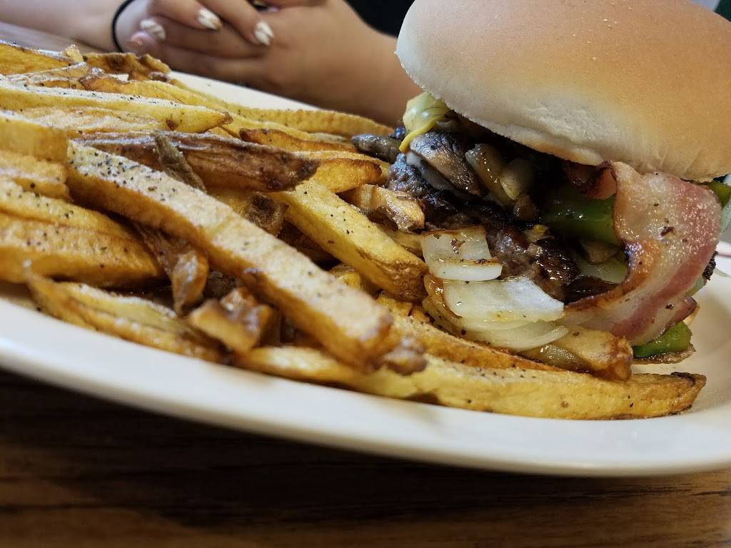 Burger Island | restaurant | 2500 N Story Rd, Irving, TX 75062, USA | 9722550154 OR +1 972-255-0154