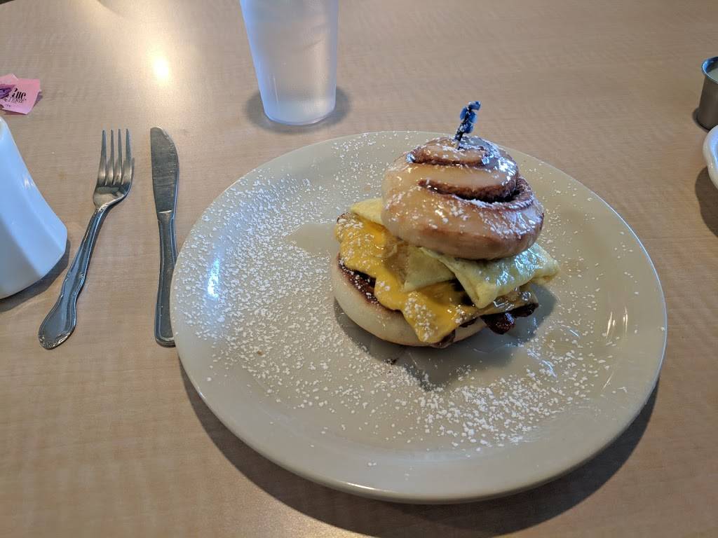 Wicked Hen Farmhouse | restaurant | 153 Main St, Springfield, NE 68059, USA | 5317216877 OR +1 531-721-6877