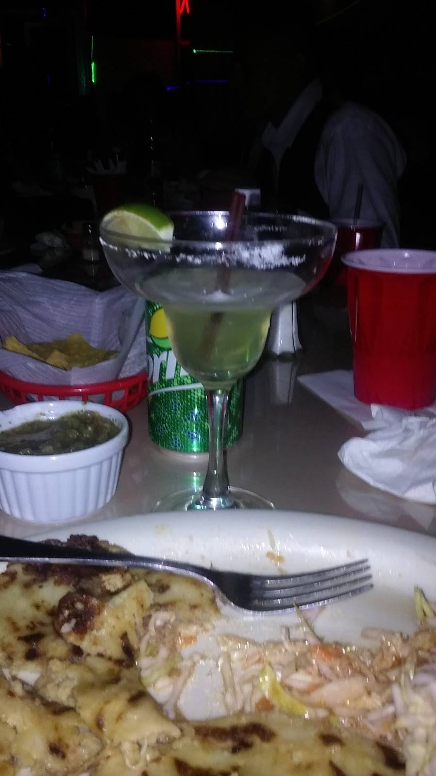 Mogotillo | restaurant | 7637 New Hampshire Ave, Takoma Park, MD 20912, USA | 3014344272 OR +1 301-434-4272