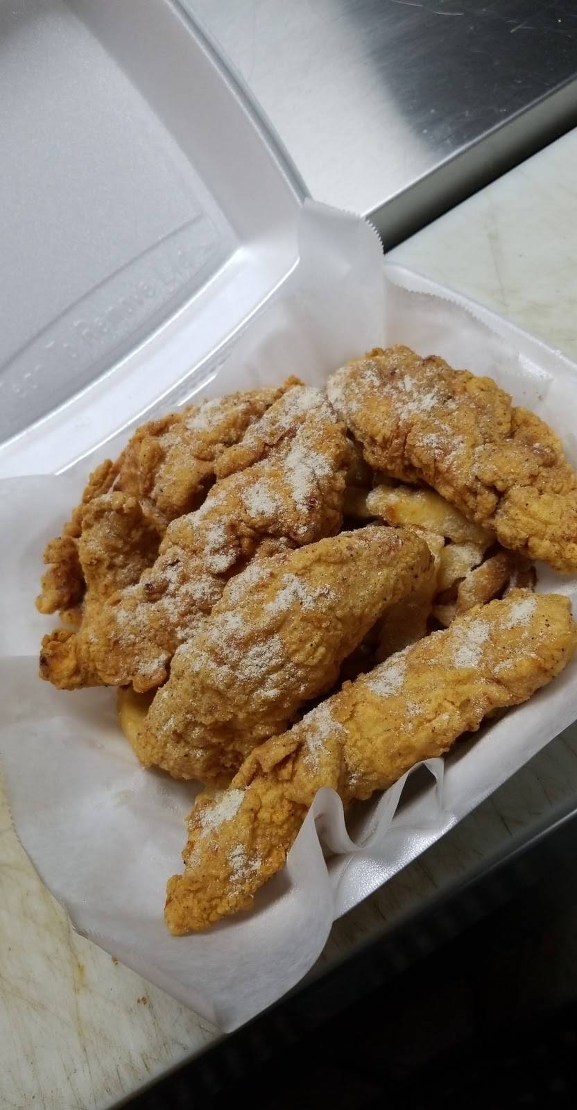 Ds Pizzeria | restaurant | 1158 W 63rd St, Chicago, IL 60621, USA | 7739126822 OR +1 773-912-6822